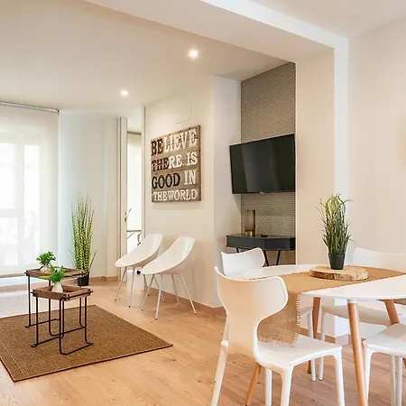 Apartamento Turistico Con Terraza 5 Personas, Lapera Apartment *