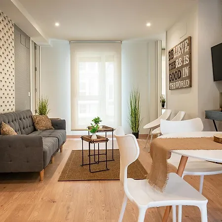 Apartamento Turistico Con Terraza 5 Personas, Lapera *